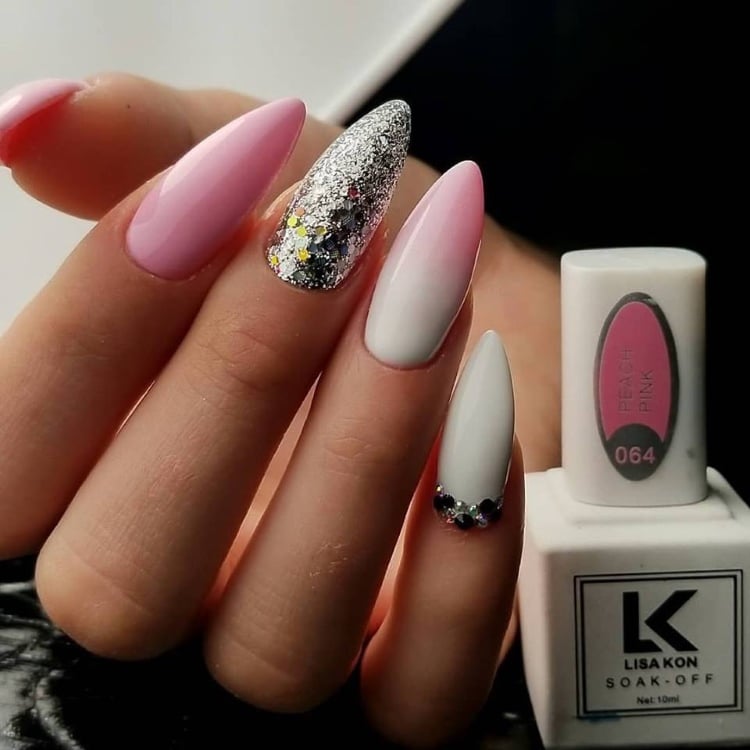 peach-pink-nail-polish
